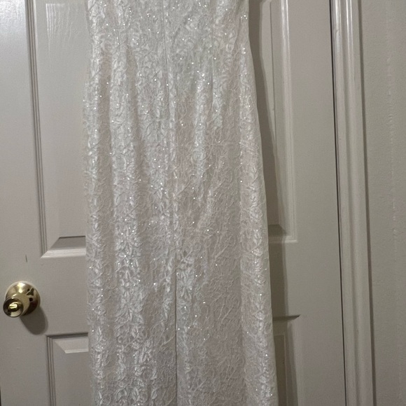 Dress - Picture 6 of 7